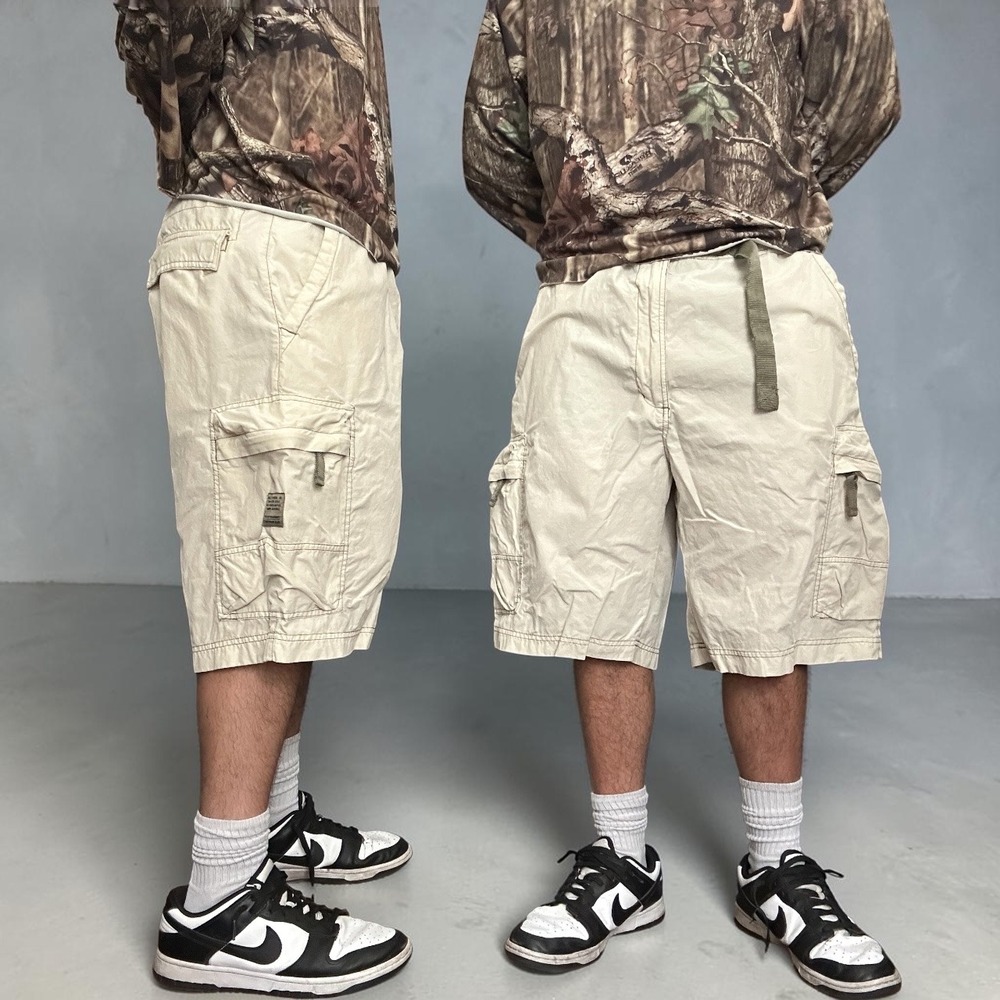 Old Navy Men Khaki Cargo Shorts Baggy Fit Beige Size 40 CHECK MEASUREMENTS